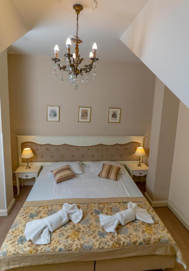 Resovia Residence Hotel*** Rzeszów Eksteriør billede