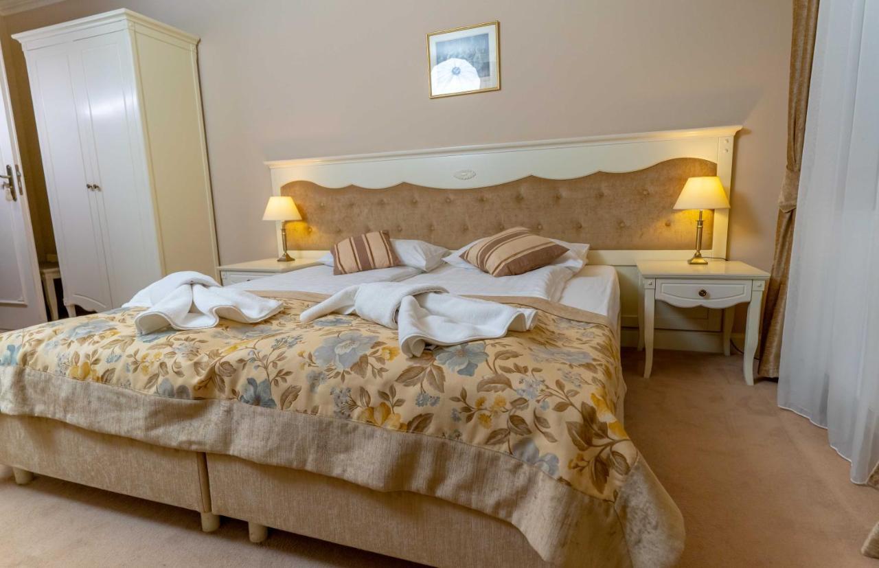 Resovia Residence Hotel*** Rzeszów Eksteriør billede