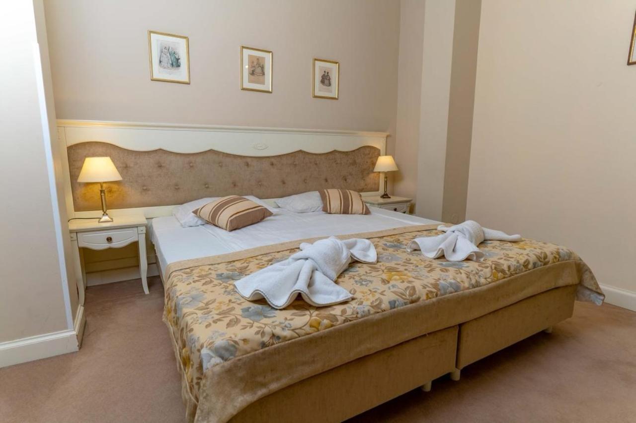 Resovia Residence Hotel*** Rzeszów Eksteriør billede